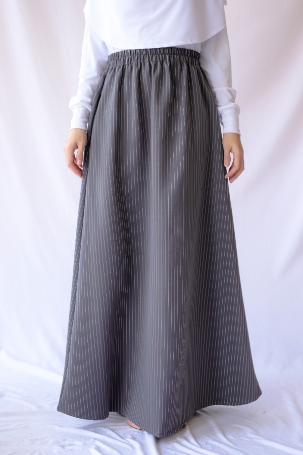 Line Skirt - Grey (Limited Edition) Line Skirt - Grey (Limited Edition)